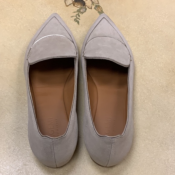 M. Gemi Beige Pointed Toe Suede Flats Size 38.5/US 8 - Picture 6 of 13